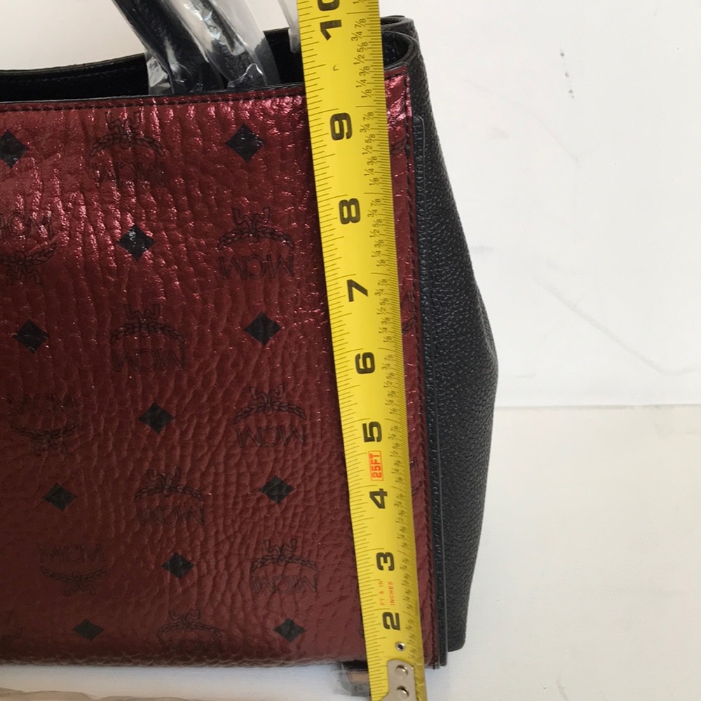 💜 SOLD💜 MCM shoulder Bag - Picture 8 of 8